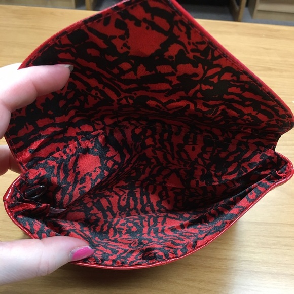 Brand new Mary Kay clutch - Picture 3 of 3